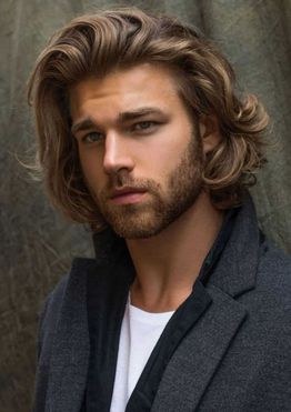 Read more about the article Is long hair useful for men?
